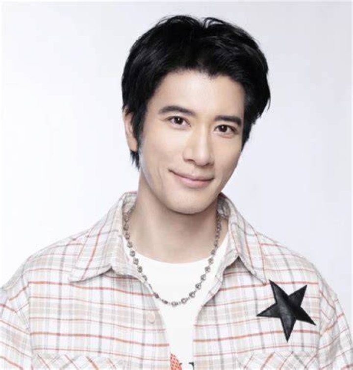 
Karry Wang Height, Weight, Net Worth, Age, Birthday, Wikipedia, Who, Nationality, Biography 